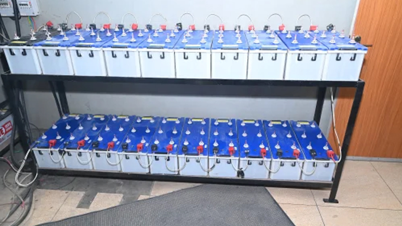 Industrial Battery Selection Guide for UPS, Solar and Substation Applications