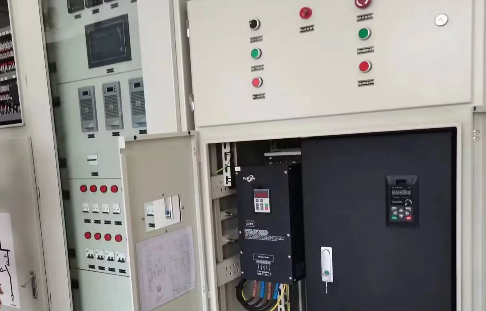 Industrial substation battery charger system with DC battery bank, SMPS charger, relay protection infrastructure, and utility backup power system