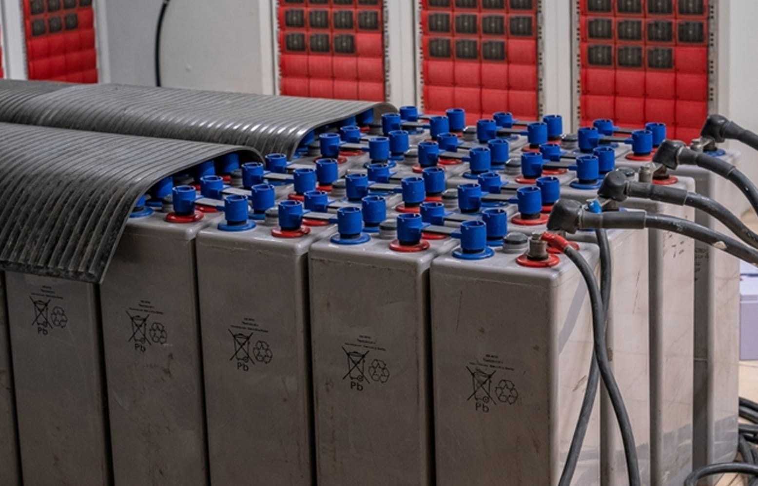 Why Proper Battery Charging Improves Battery Life in Industrial Applications